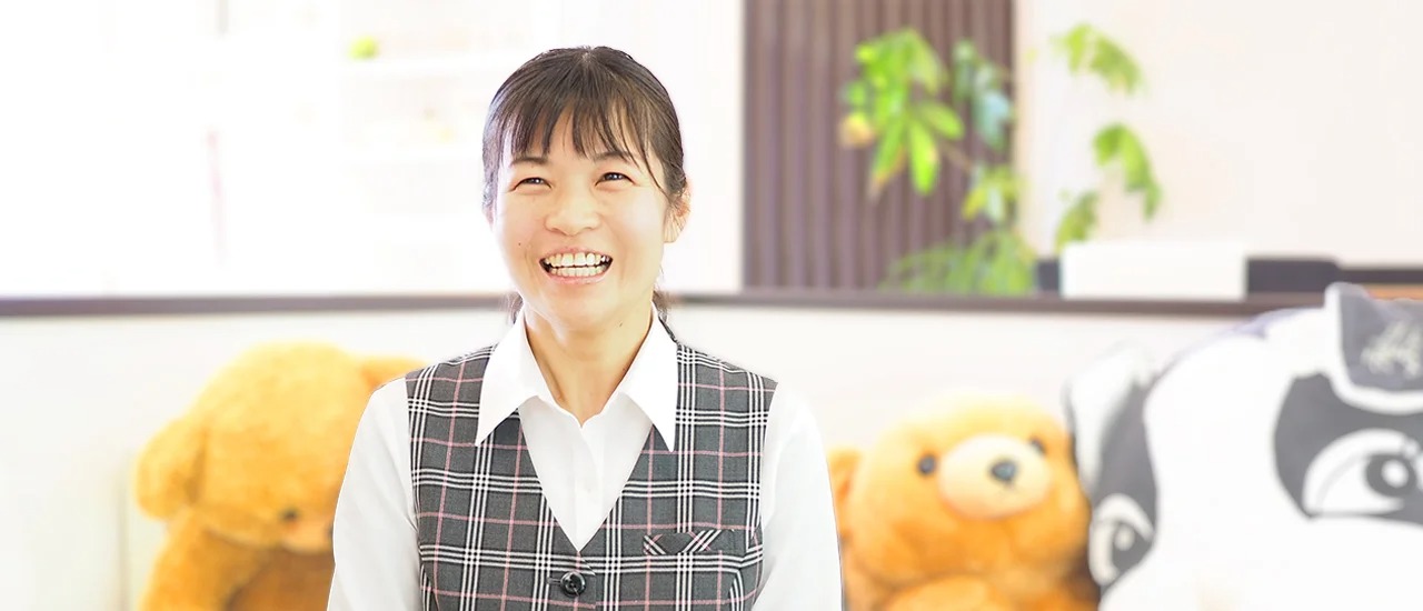 反り目 千晶のスタッフ写真